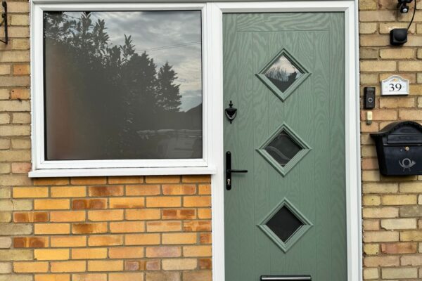 WhatsApp Image 2025-10-07 at 19.51.26 (4)