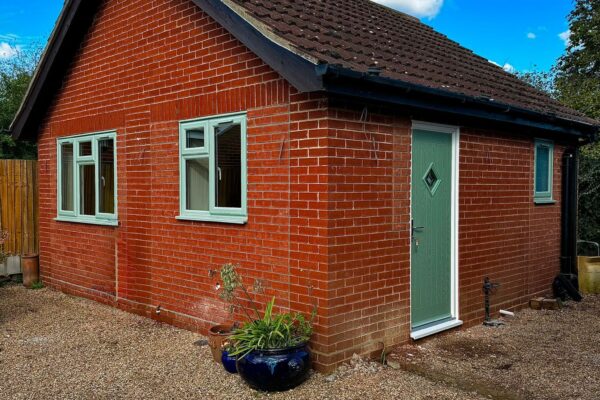 WhatsApp Image 2025-10-07 at 19.51.32 (2)